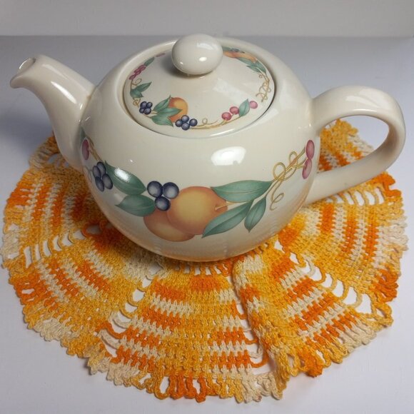 Corelle Abundance Teapot Fine Porcelain Made in Japan Robinson Design Group 1991 - Picture 8 of 17